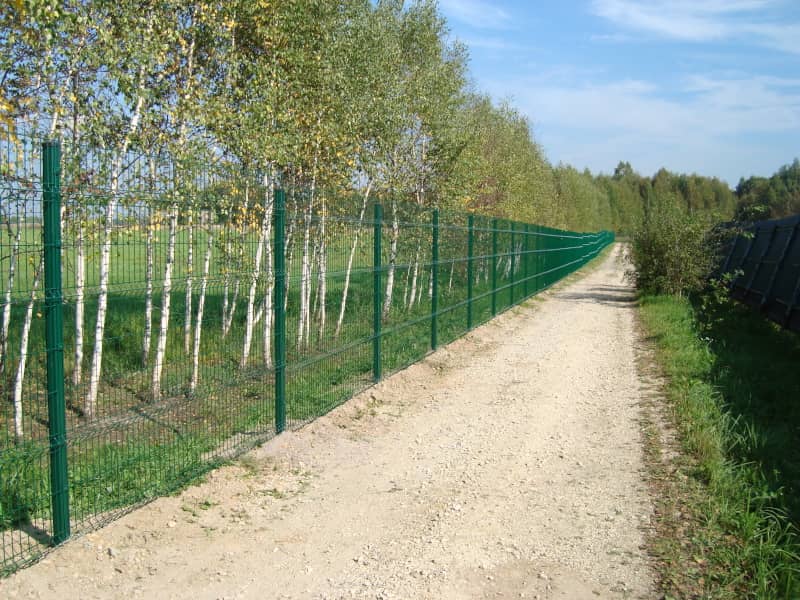 Сетчатый забор DoorHan в Краснодаре с установкой